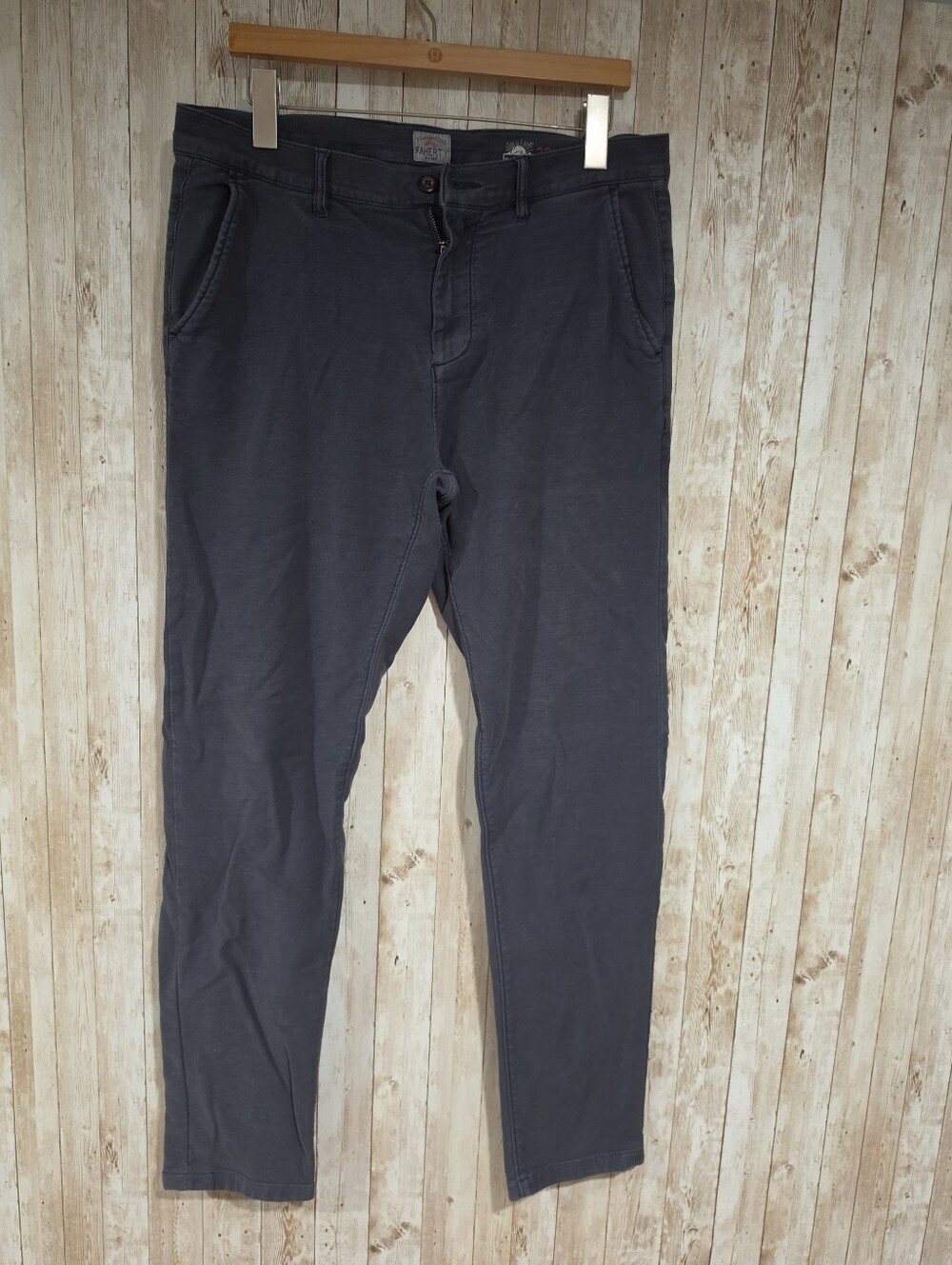 Faherty Men's Solid Blue Cotton Twill chino pants size 32
